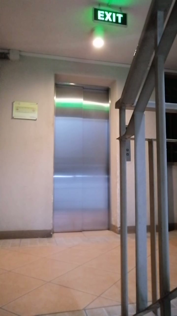 Celli Suka Eksib - (4.).mp4