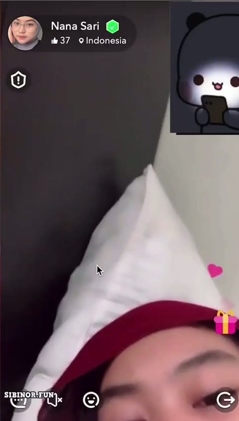 Nana Sari Pamerin Uting Santuy Ukhti Jilbab di Livu.mp4