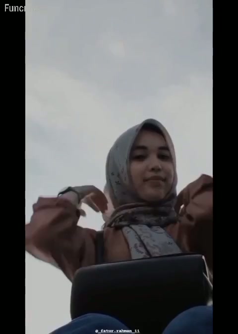 ABG hijab checkin sama pacar.mp4