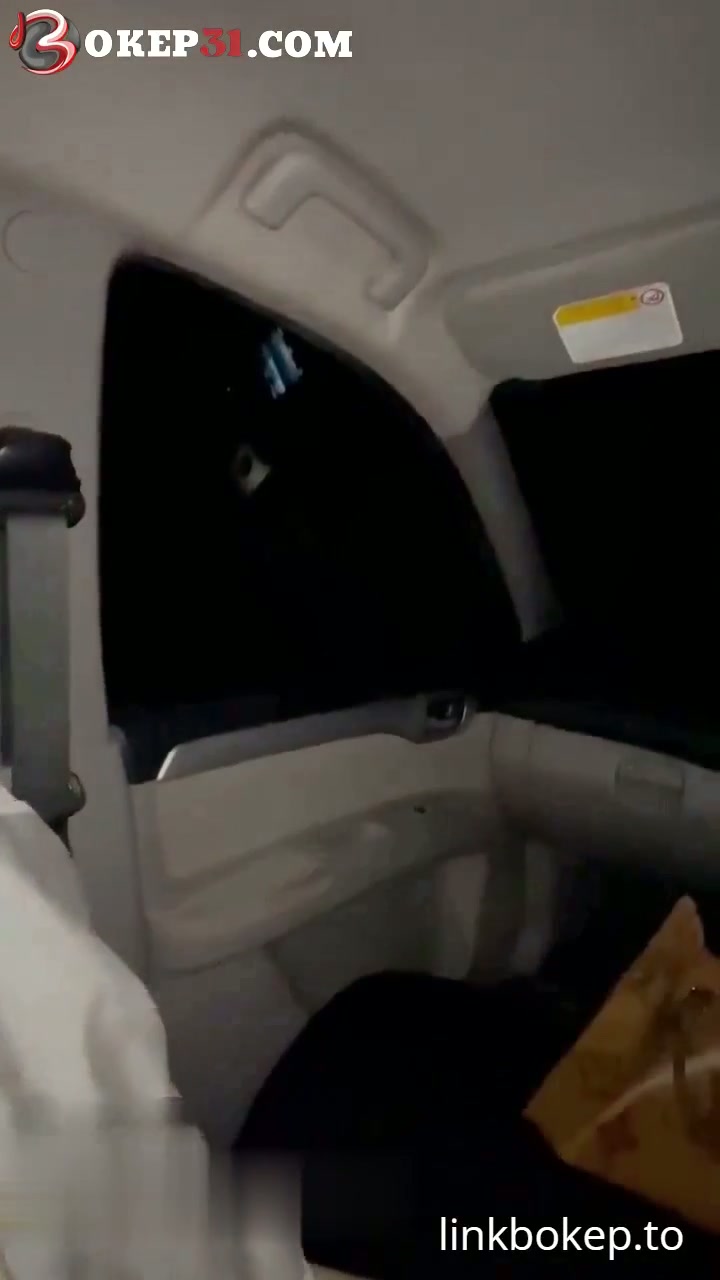 Jam malam bus malam, bungkus mbambakan pinggir jalan