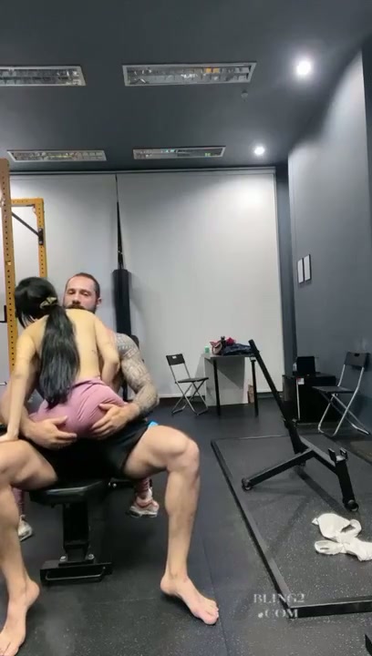 Oppylani ngewe di gym