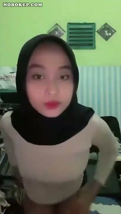 Tiktokers Hijab Cantik Joget Telanjang