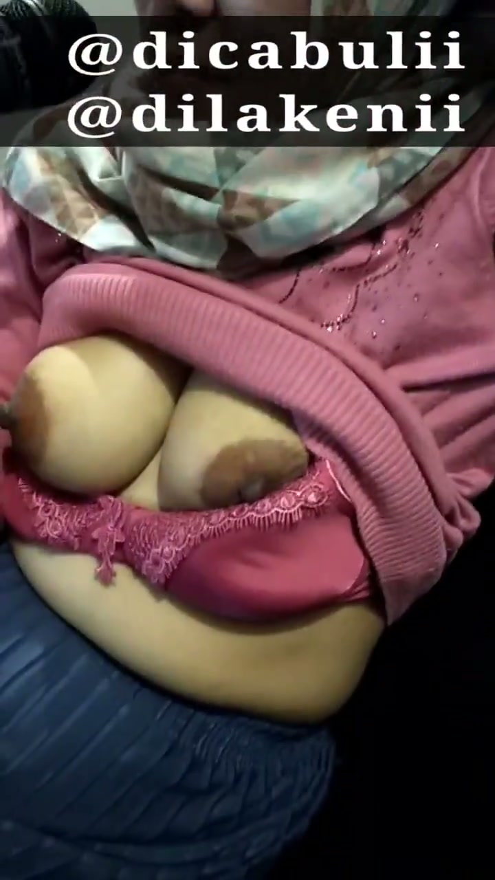 Karaoke Bareng Ibu Haji