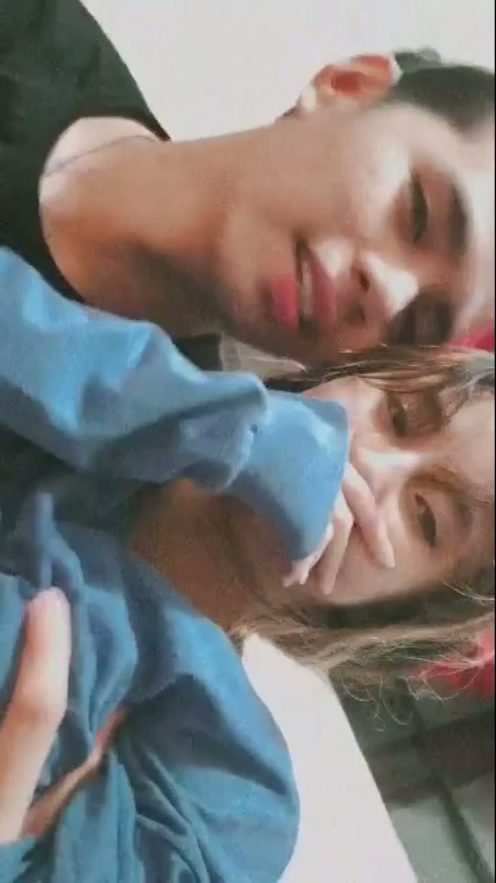 Pasangan bucin bercocok tanam secara bar2