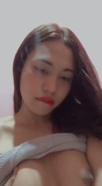 Aliyah remes tete bulet kenceng lanjut colmek HD